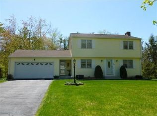 30 Decorie Dr, Wilbraham, MA 01095