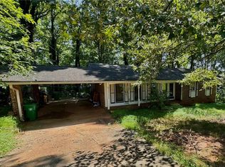 2304 Sterling Ridge Rd, Decatur, GA 30032