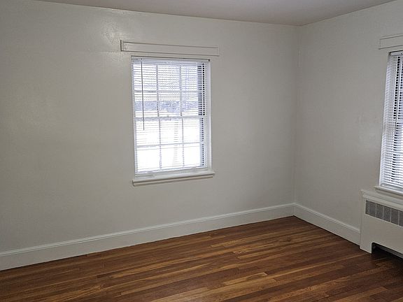 5th image of 24 Aldrich Rd #2