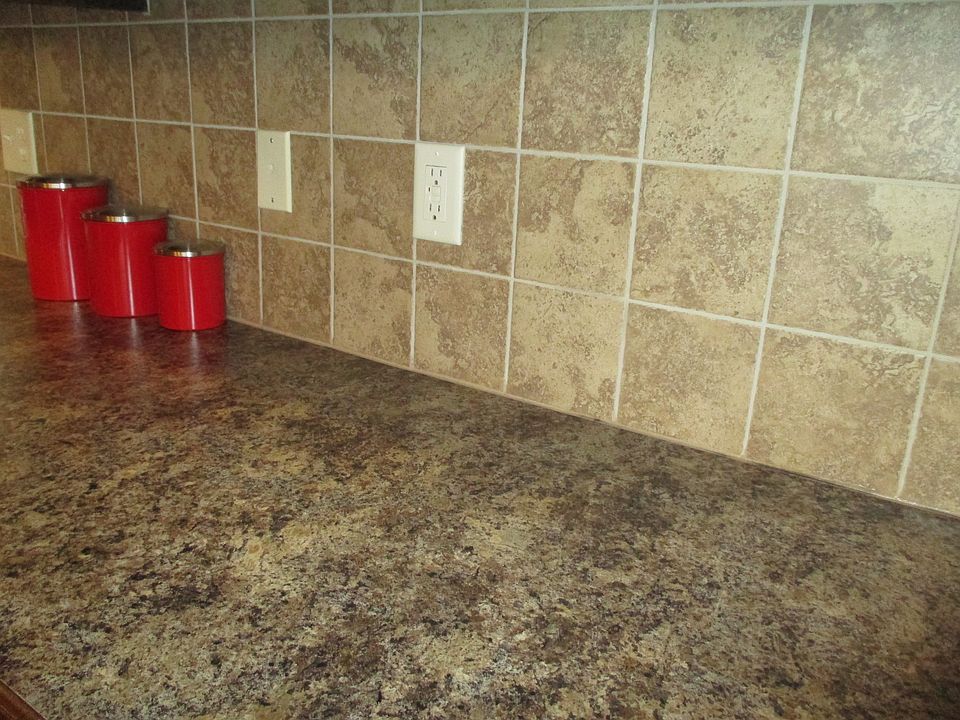 1st image of 114 SW Sun Garden St