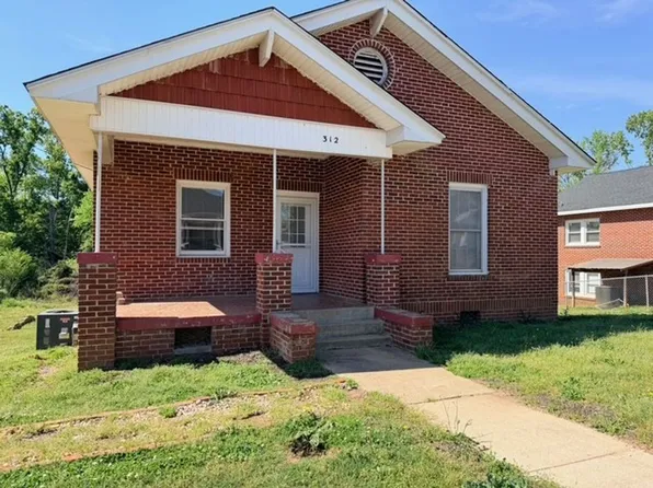 312 Sirrine St, Ninety Six, SC 29666