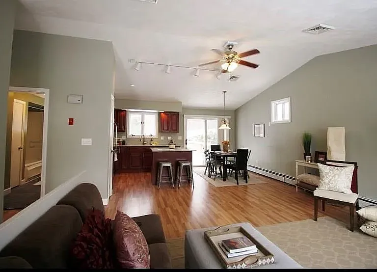 15 Atlantic Ave — Photo 5