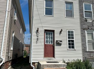 423 Pine St, Hanover, PA 17331