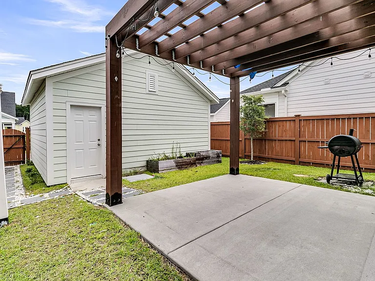 396 Ripple Park Dr — Photo 47