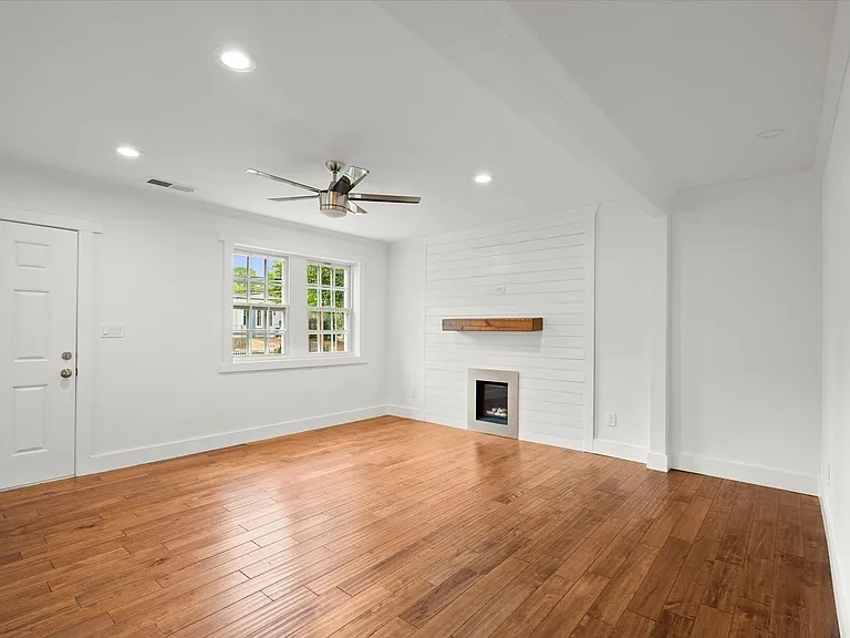 481 Griffin St NW — Photo 7