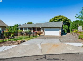 1305 SW Chastain Ct, Gresham, OR 97080