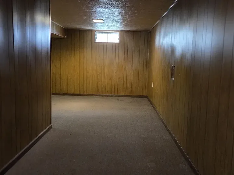 1021 Saint Martins Ave — Photo 16
