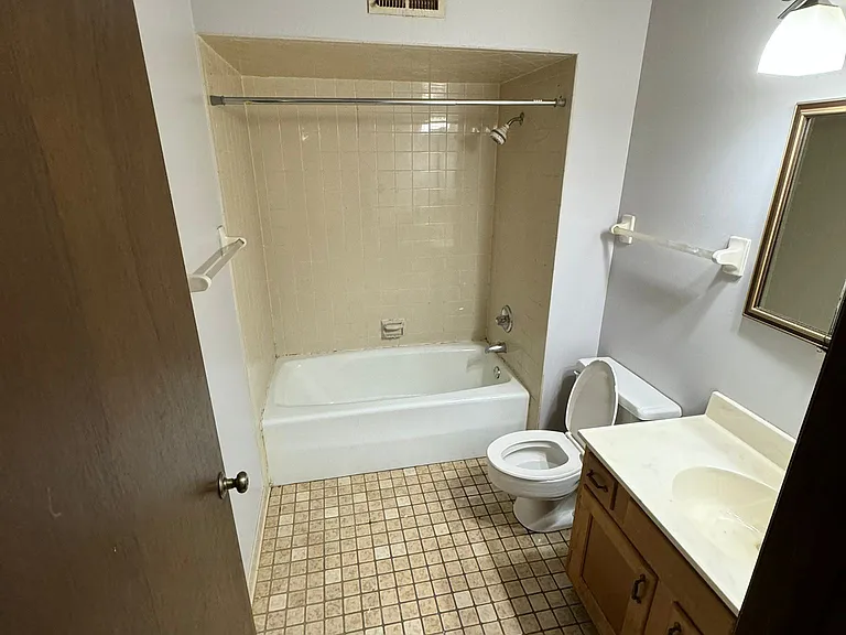 1618 Camellia Dr #A2 — Photo 1