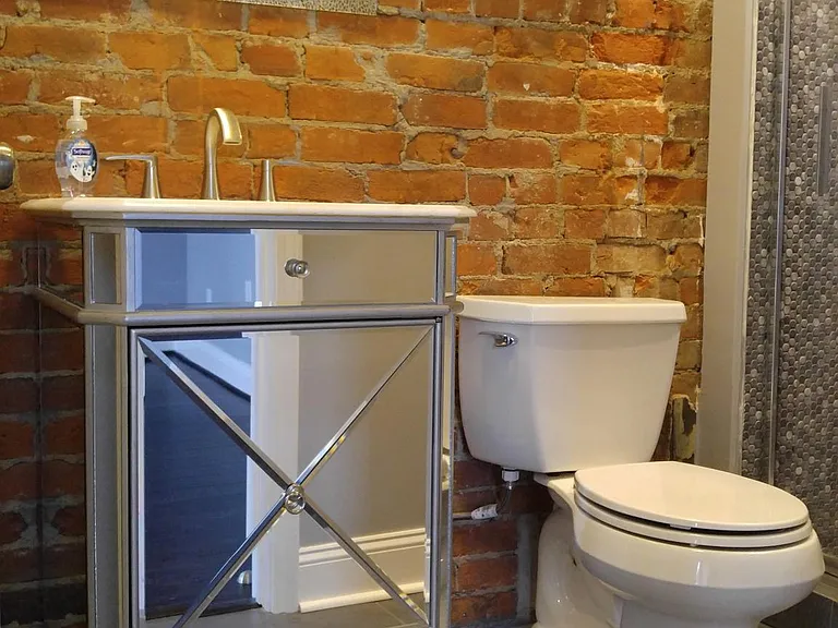 501 Johnson St #3 — Photo 10
