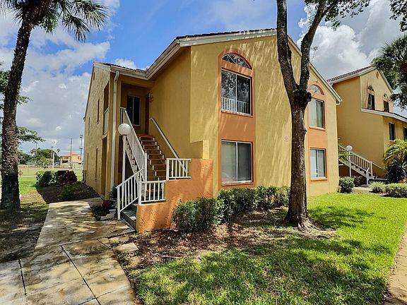 4th image of 1119 Coral Club Dr #1119