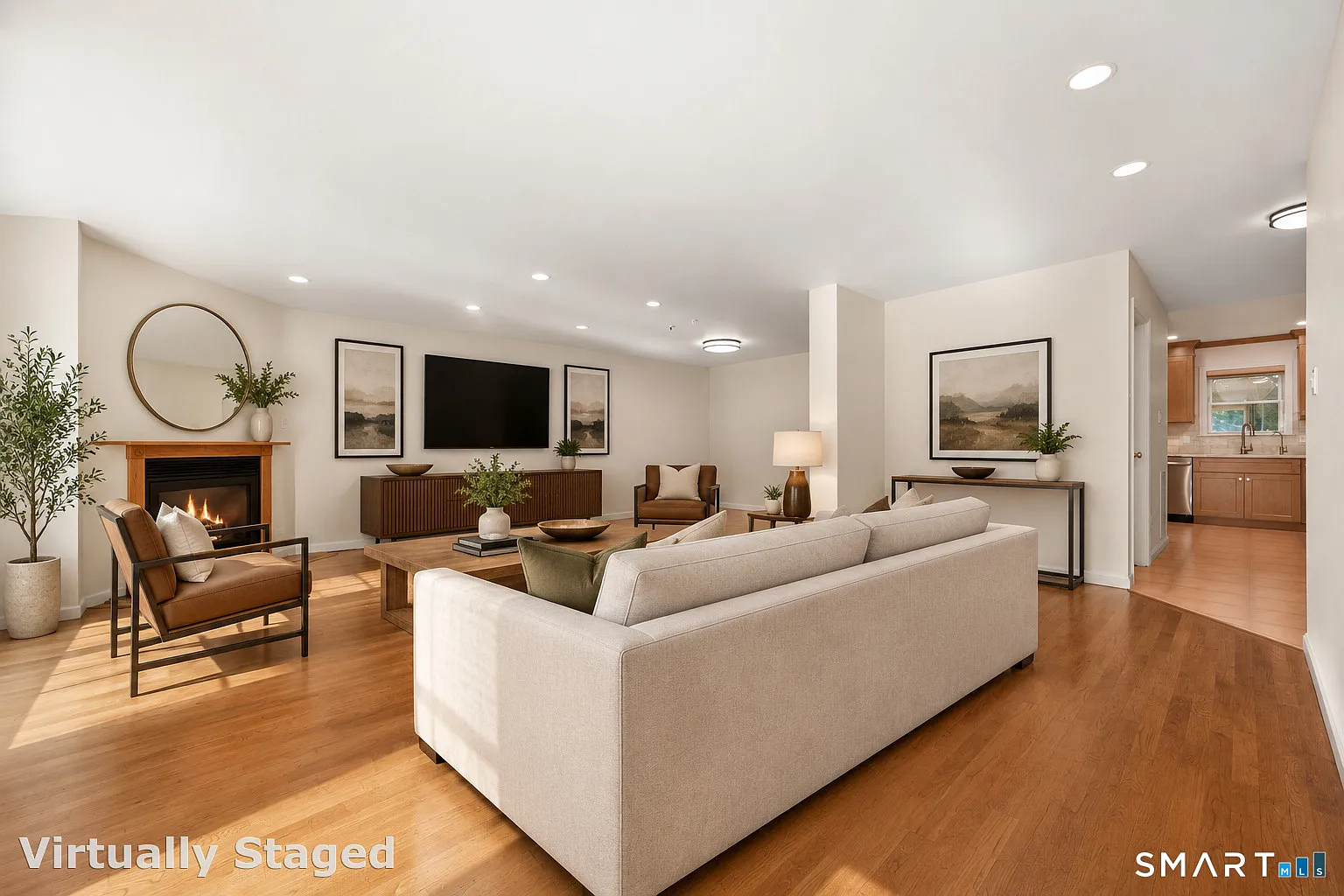 3 bed, 2.5 bath, 1988 sqft, $4,500 — Photo 3