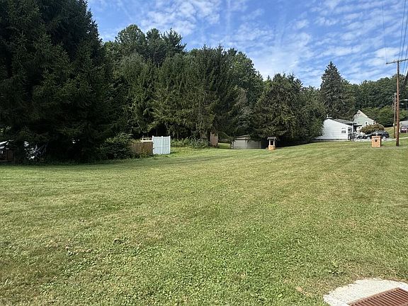 2nd image of 200 Wyoming Ave