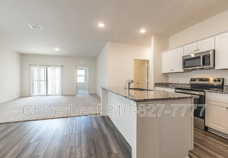 7415 Corral Smt — Photo 11