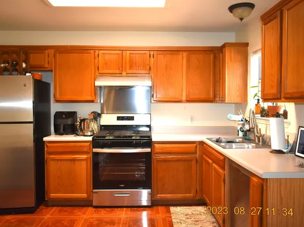 1200 Strickland Dr, Austin, TX 78748
