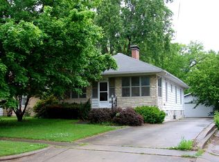 518 E Poplar St, Du Quoin, IL 62832