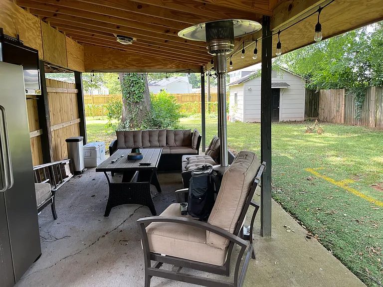 2306 Poincianna St SW — Photo 2