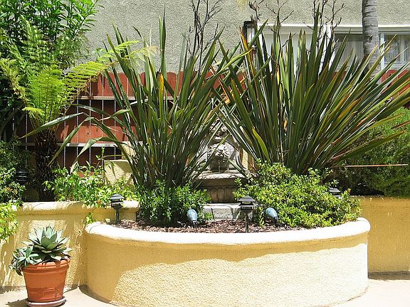 3rd image of 10641 Missouri Ave APT 201