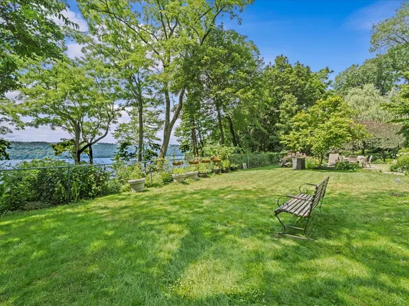 2727 Palisade Avenue image 20 of 22