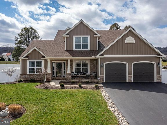 2nd image of 168 Sianna Cir
