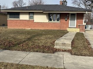 8528 West Arden PLACE, Milwaukee, WI 53225