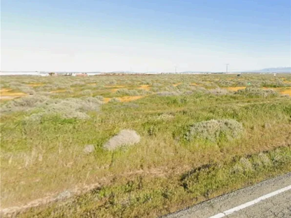 49530 70th St W Lot 17, Lancaster, CA 93536