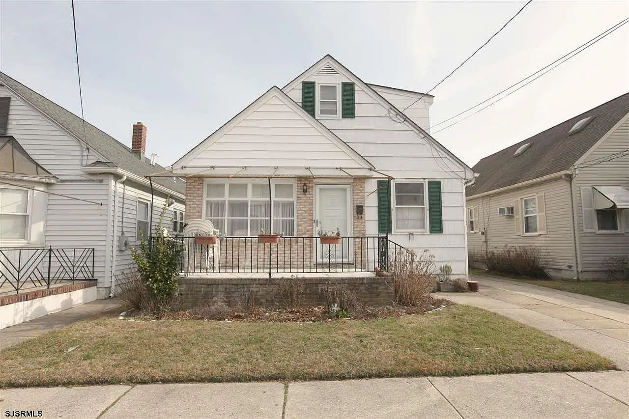 39 N Exeter Ave photo 1