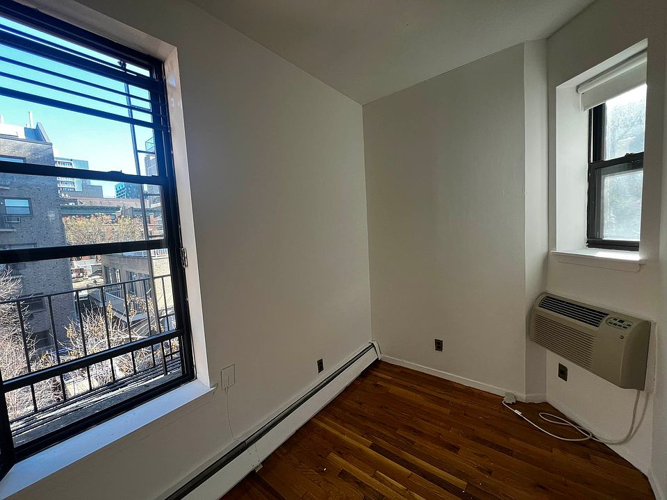 2nd image of 207 Sullivan St APT 9