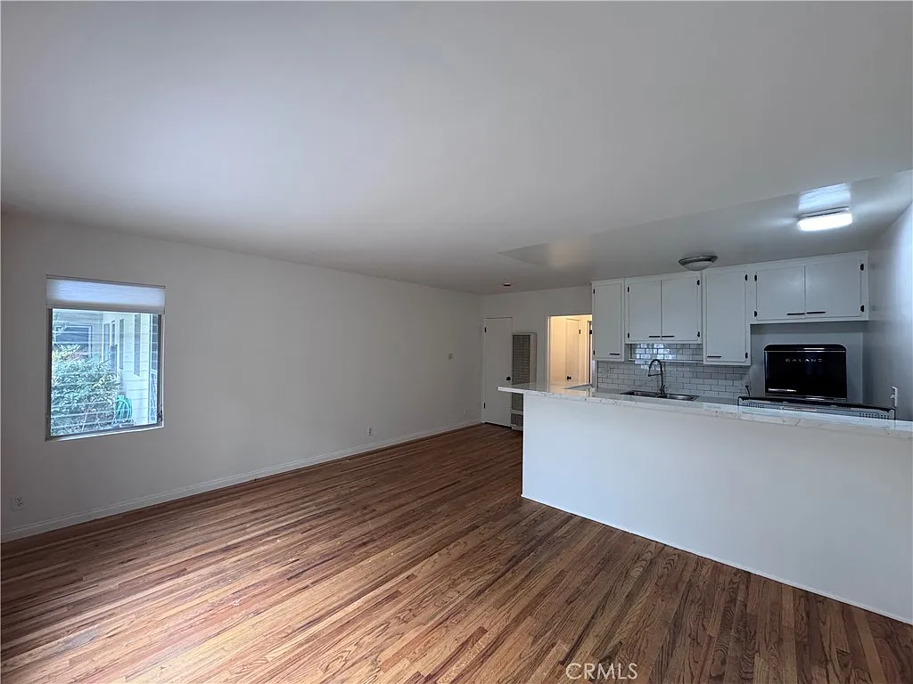 1 bed, 750 sqft, $2,500 — Photo 1