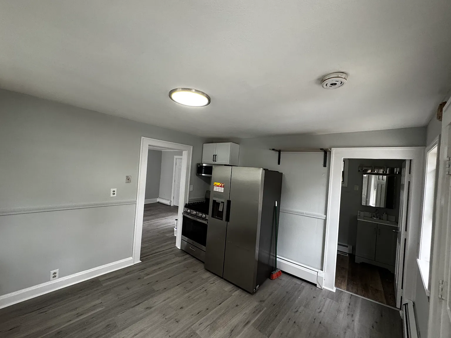 2 bed, 750 sqft, $2,600 — Photo 3