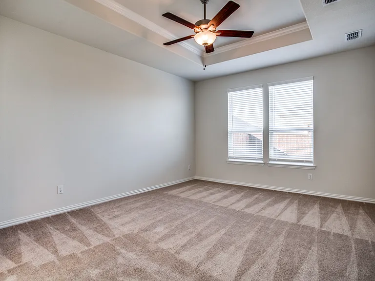 1237 Sharp St — Photo 7