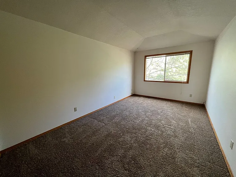 16040 NW Edward Ct — Photo 17