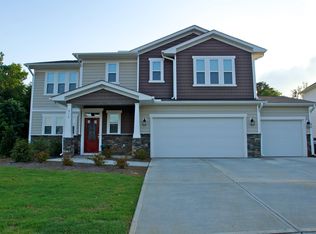 212 Congaree Dr, Holly Springs, NC 27540
