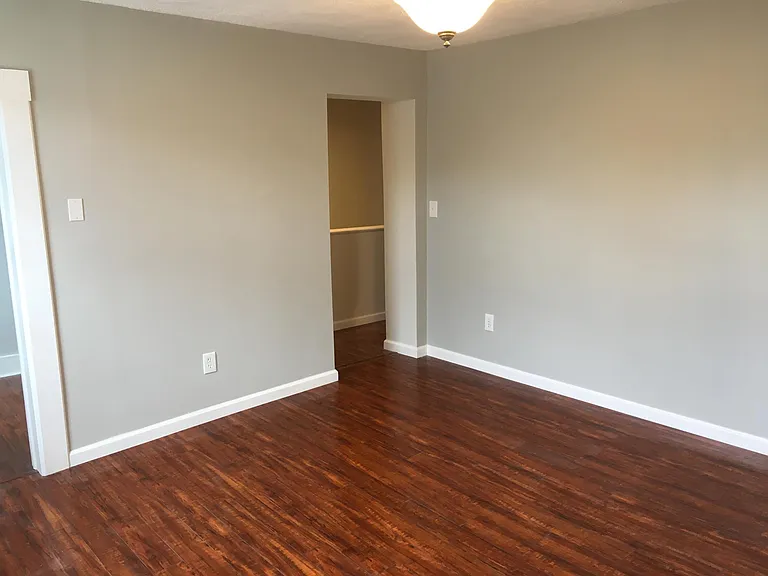 328 Washington Ave — Photo 5