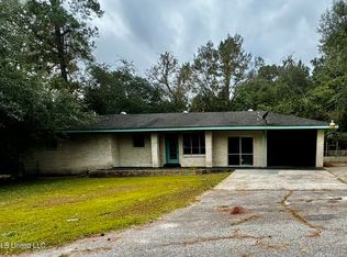 3016 Jackson Landing Rd, Picayune, MS 39466