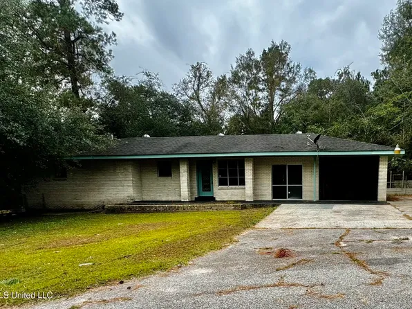 3016 Jackson Landing Rd, Picayune, MS 39466