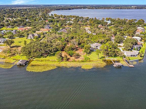 4th image of Wyndsor Oaks Ct