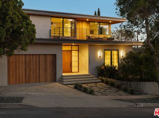 3362 Rosewood Ave, Los Angeles, CA 90066
