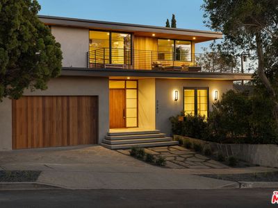 3362 Rosewood Ave, Los Angeles, CA, 90066