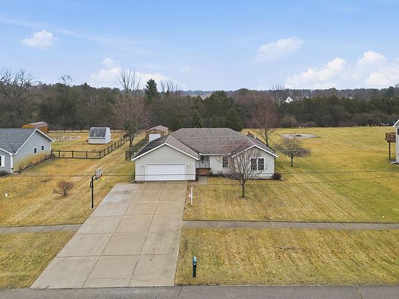 4th image of 11847 Salyer Dr