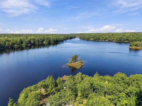 44 Bell Lake Rd, McDougall, ON P2A 2W9