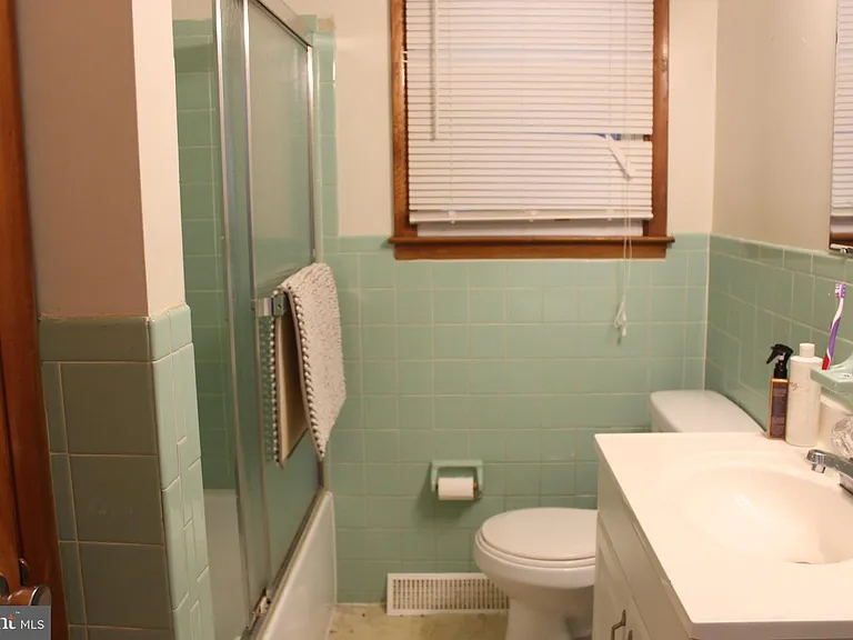 107 Laurel Ave — Photo 11
