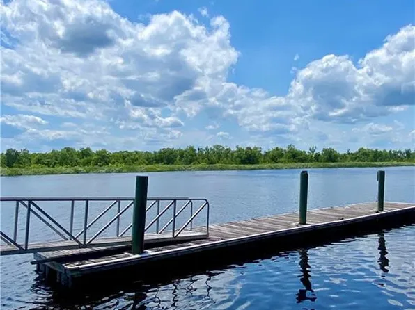 690 Hopewell Point Rd, White Oak, GA 31568