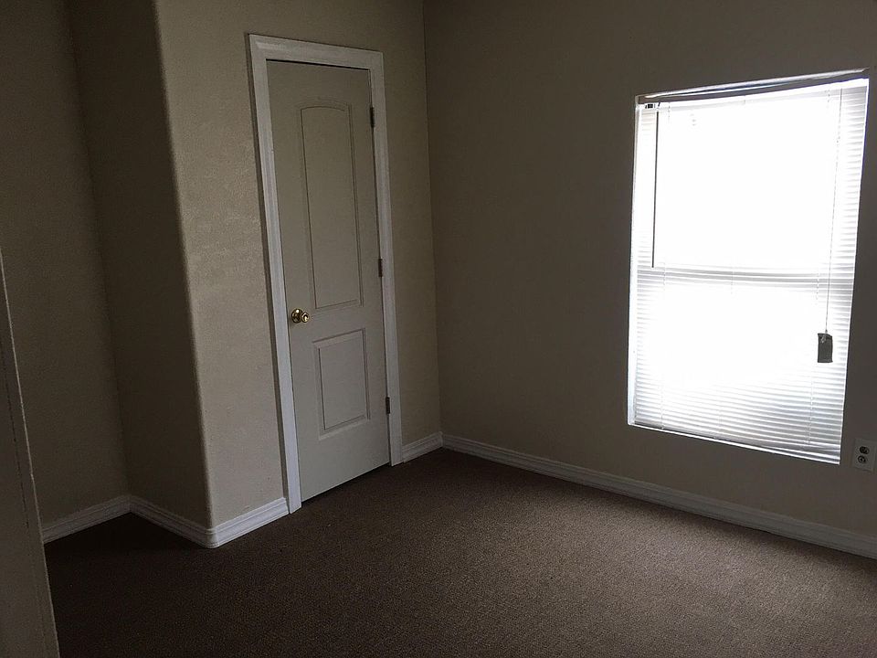 717 W 17th St, Portales, NM 88130 Zillow