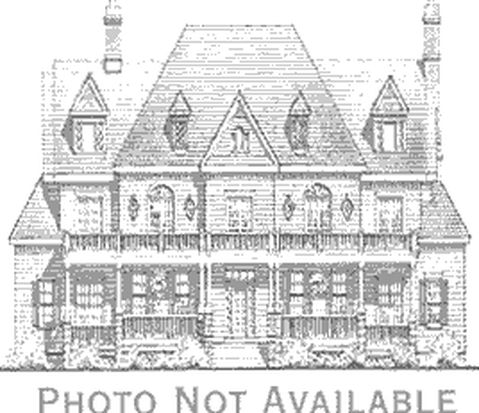 3 Stuyvesant Ave, East Setauket, NY 11733