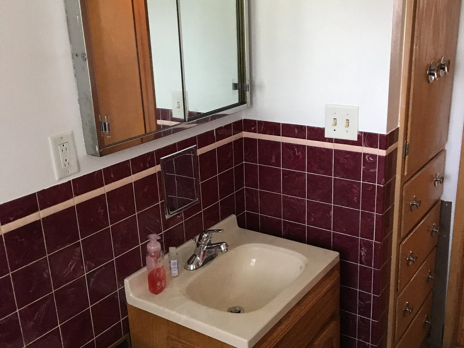 3 bed, 1352 sqft, $2,000 — Photo 4