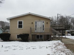 1313 W Columbia Ave, Champaign, IL