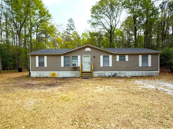 1148 Hezekiah Rd, Eastover, SC 29044