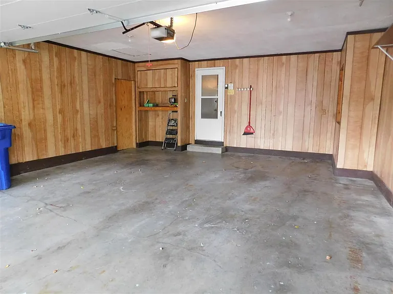 Spacious 2 stall attached garage
