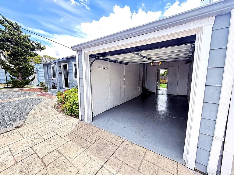 2314 Upland Dr — Photo 12