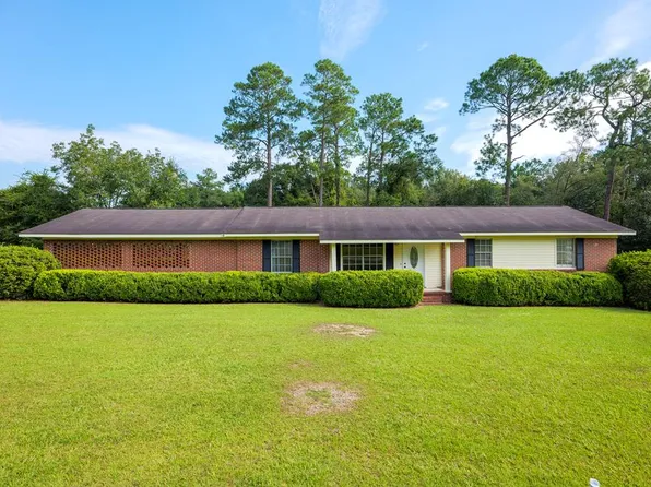 2028 Woodland Dr, Moultrie, GA 31768